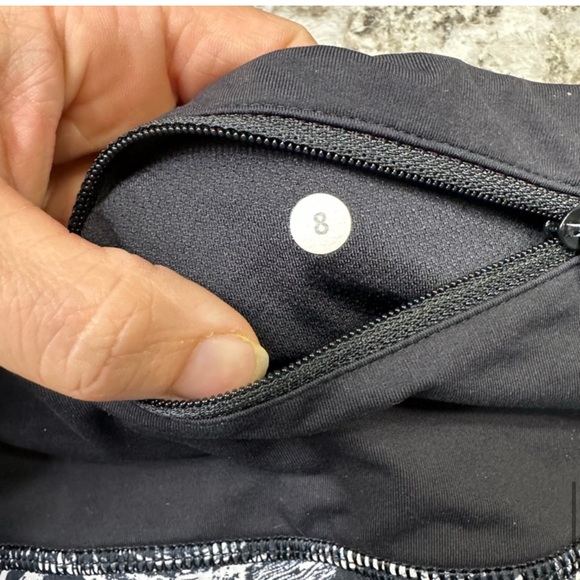 Lululemon High Rise Speed Shorts 2.5” - Picture 5 of 5